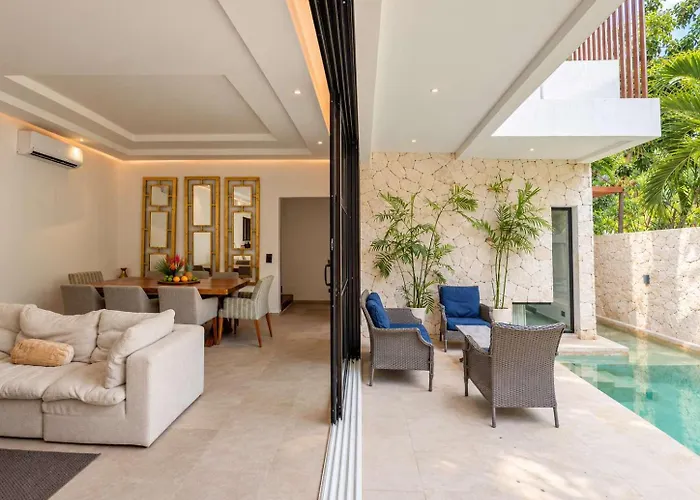Elegant 4 Bedroom Villa, Gated Access & Personalized Concierge *