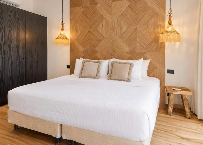 Elegant 4 Bedroom Villa, Gated Access & Personalized Concierge Tulum